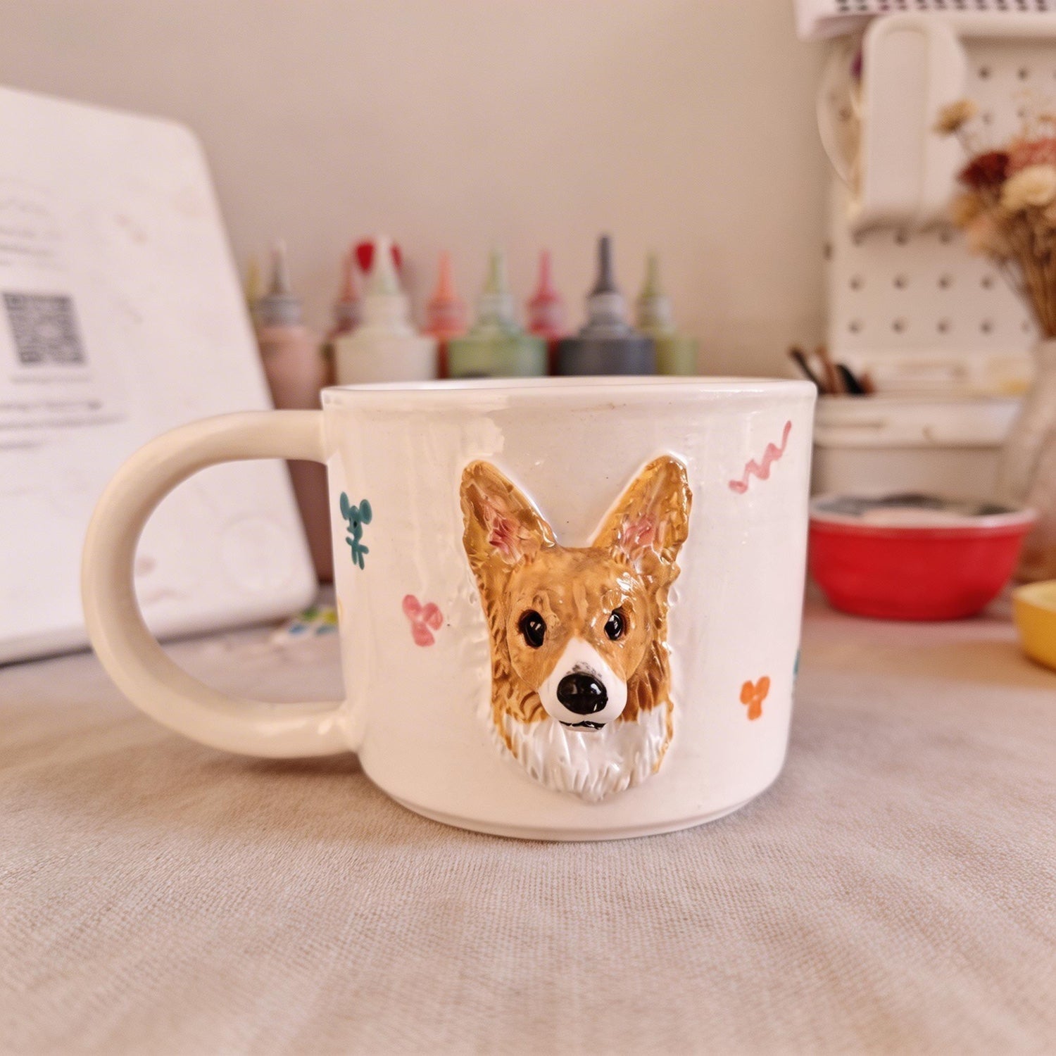 Close-up of the sculpted 3D pet head on a personalized mug.